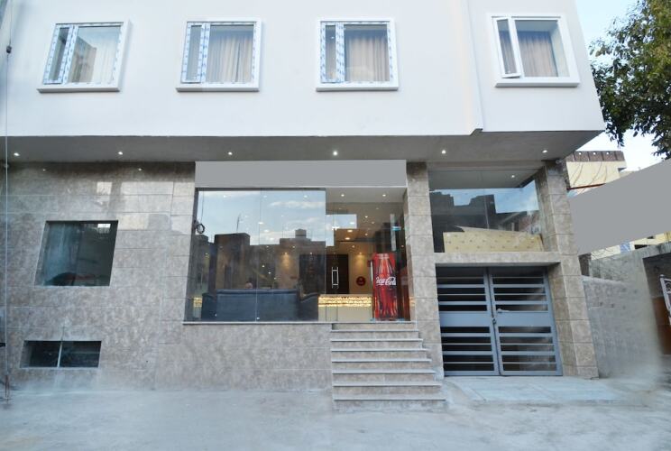 pax hotel welcome inn opp rly stn asr