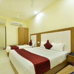 pax hotel welcome inn opp rly stn asr