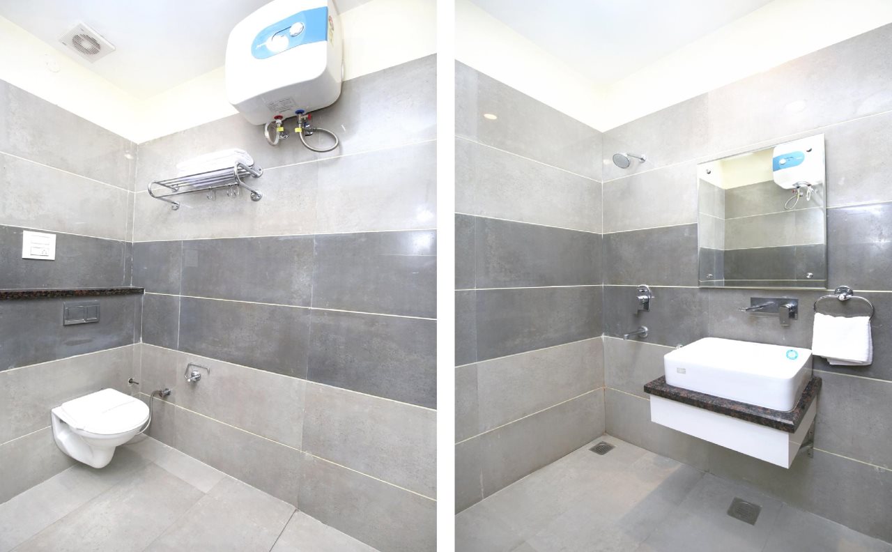 pax hotel welcome inn opp rly stn asr