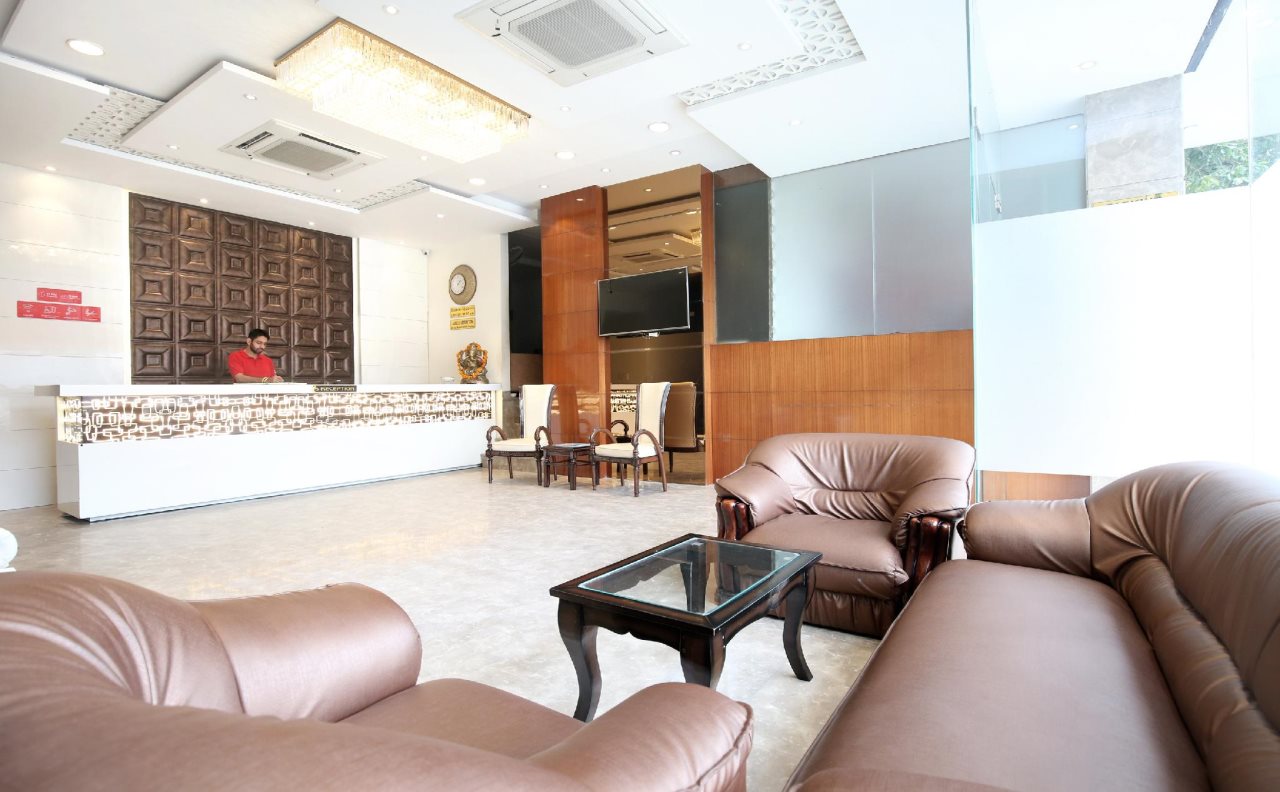 pax hotel welcome inn opp rly stn asr