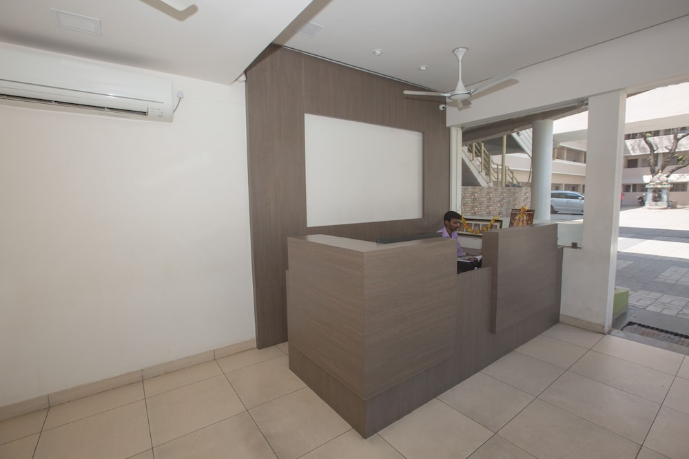 hotel sownthariyam