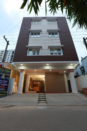 Karuna Regent Vadapalani,Tiruvallur>>Chennai,2 star