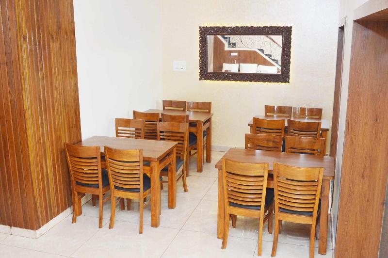 hotel ak international