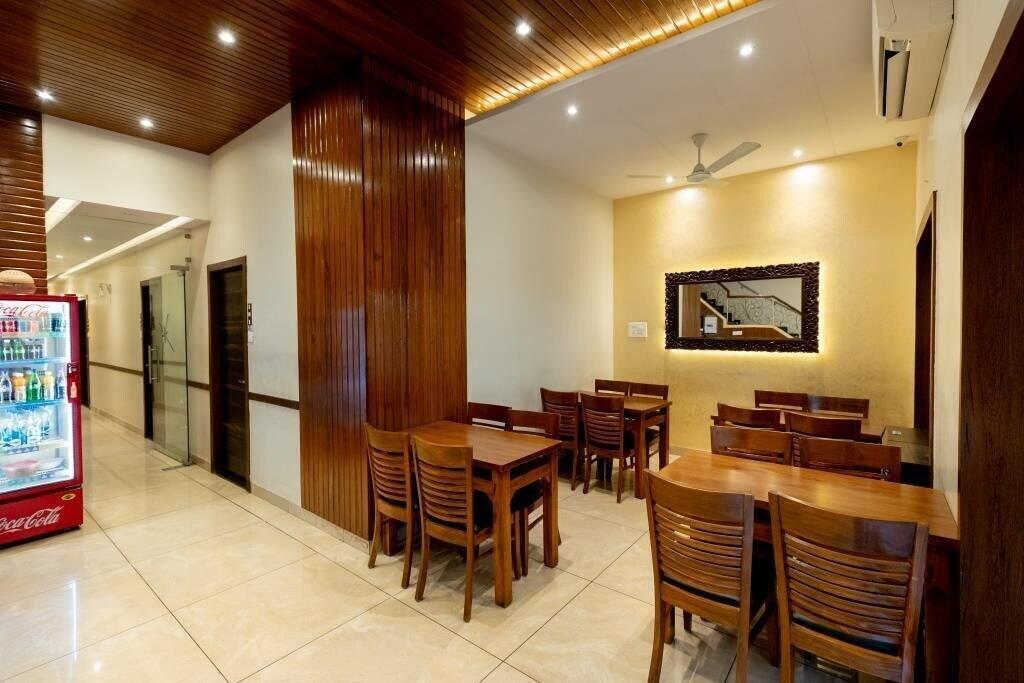 hotel ak international