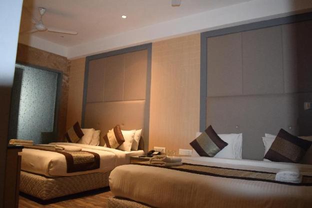 hotel superb new delhi railway station ex prince polonia