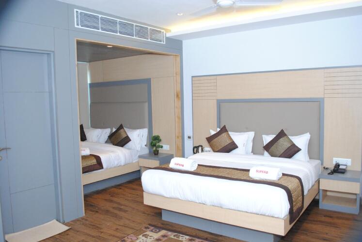 hotel superb new delhi railway station ex prince polonia