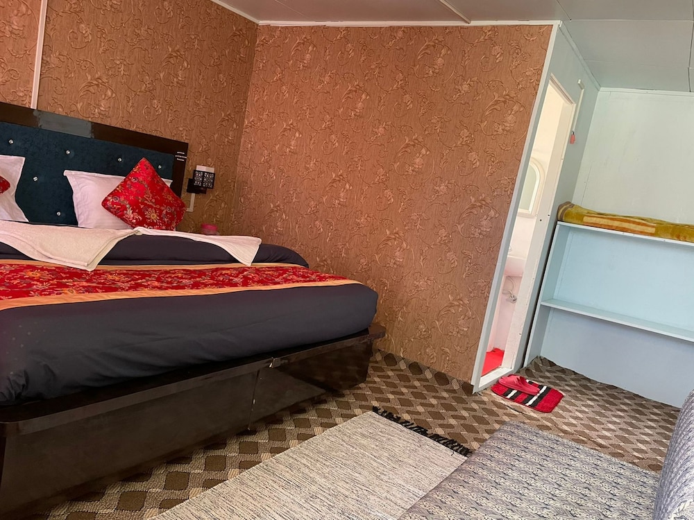 tih pangong delight camps and cottages