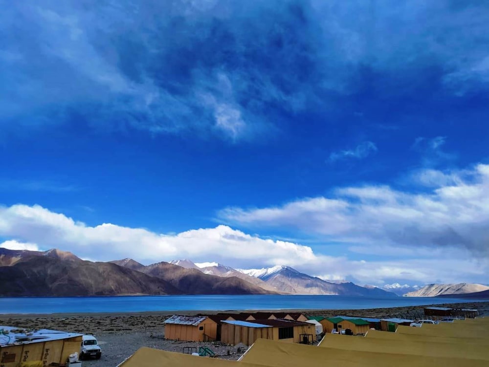 pangong