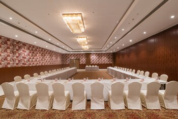 saya grand resort by treat thane