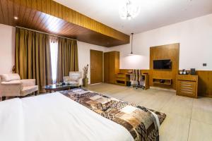 Saya Grand Resort By Treat Thane,Saravali,4 star