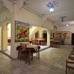 hotel janak vilas
