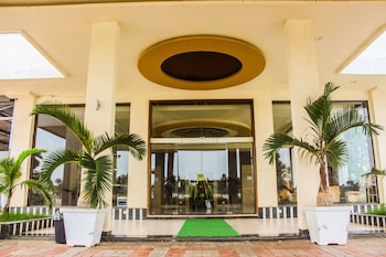 solitaire hotel and resort