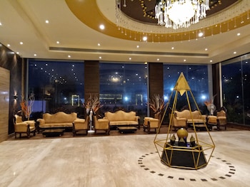 solitaire hotel and resort
