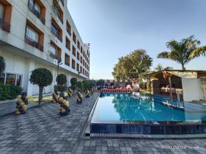 solitaire hotel and resort