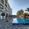 solitaire hotel and resort