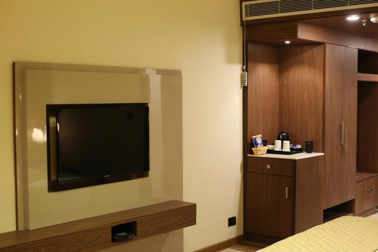 udman hotels and resorts nh 8