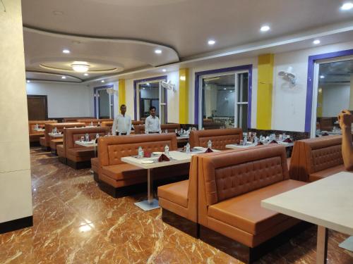 bodhgaya seven inn hotel n restaurant