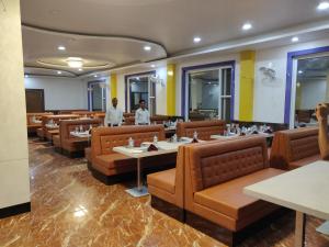 bodhgaya seven inn hotel n restaurant