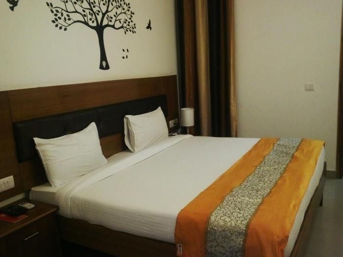 casa meera hotel