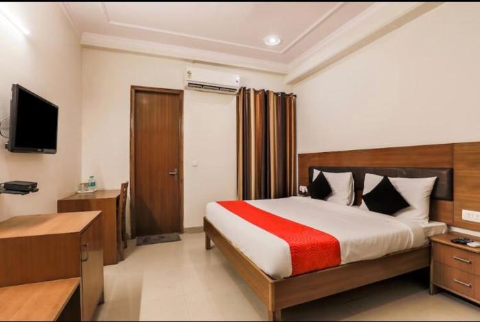 casa meera hotel