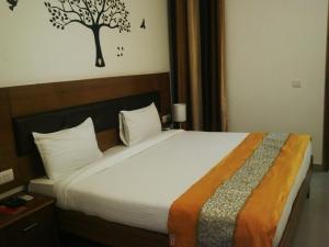 casa meera hotel