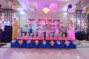 Casa Meera Hotel,Gautam Buddh Nagar>>Delhi,3 star