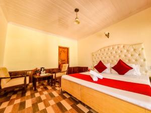 Pine Grove,Manali>>Kullu,3 star