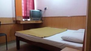 Sri Balaji Paradise,Gandhi Nagar>>Bengaluru,3 star