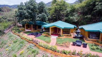 residency lake resort and spa
