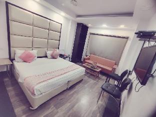 hotel saya new delhi railway station