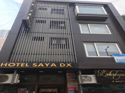 hotel saya new delhi railway station