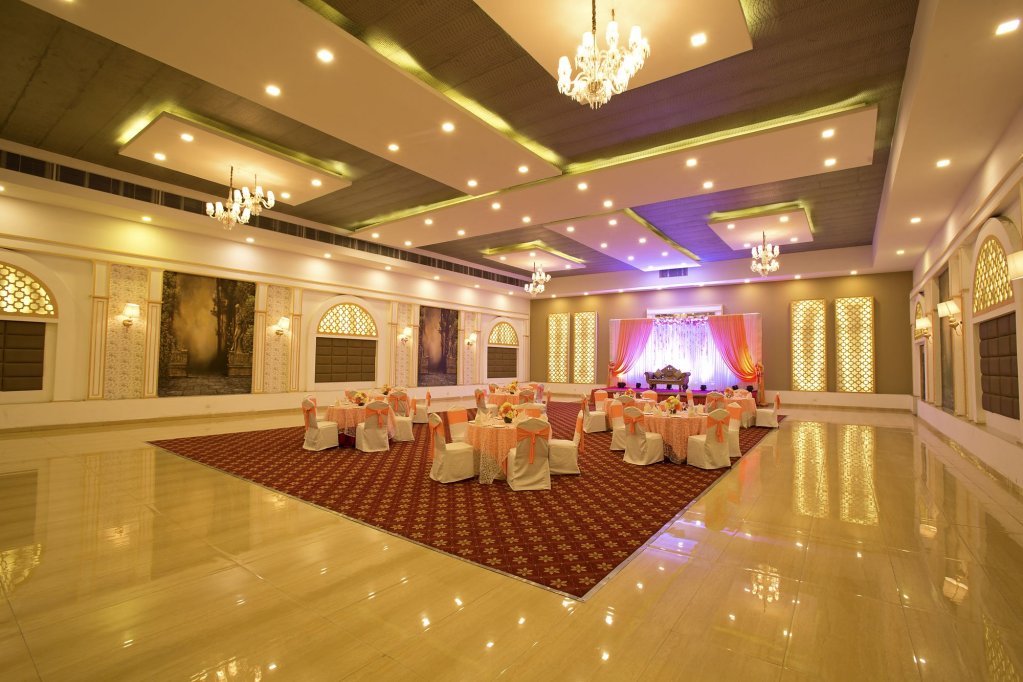 Udman By Ferns N Petals, Chattarpur,New Delhi>>Delhi,4 star