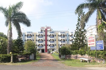 hotel deepak