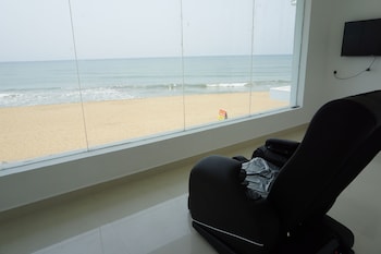 sea la vie covelong beach resort