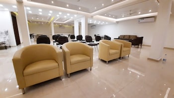 hotel sai village gurgaon