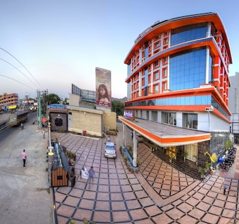 hotel benzz park vellore