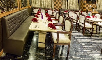 hotel benzz park vellore