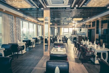 hotel benzz park vellore