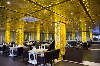 hotel benzz park vellore