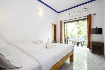 Down Da Village,Candolim Beach>>Candolim,3 star