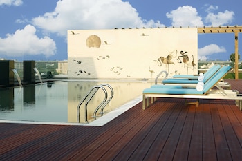courtyard by marriott surat