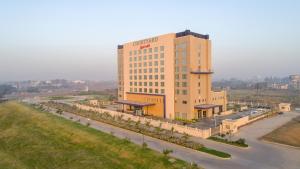 courtyard by marriott surat