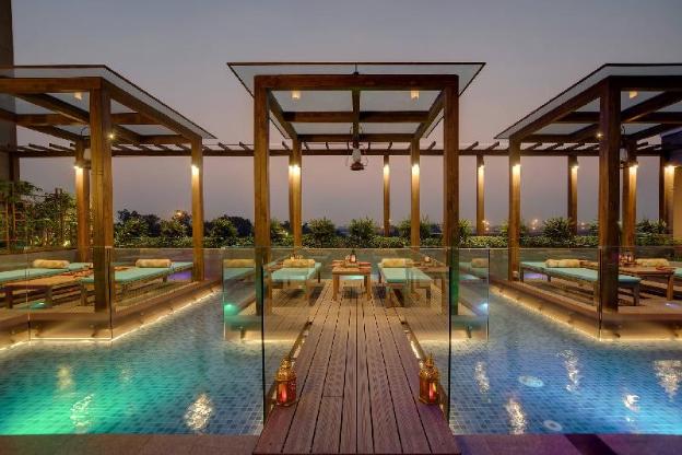 courtyard by marriott surat