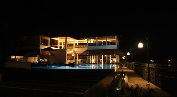 paloma backwater resorts