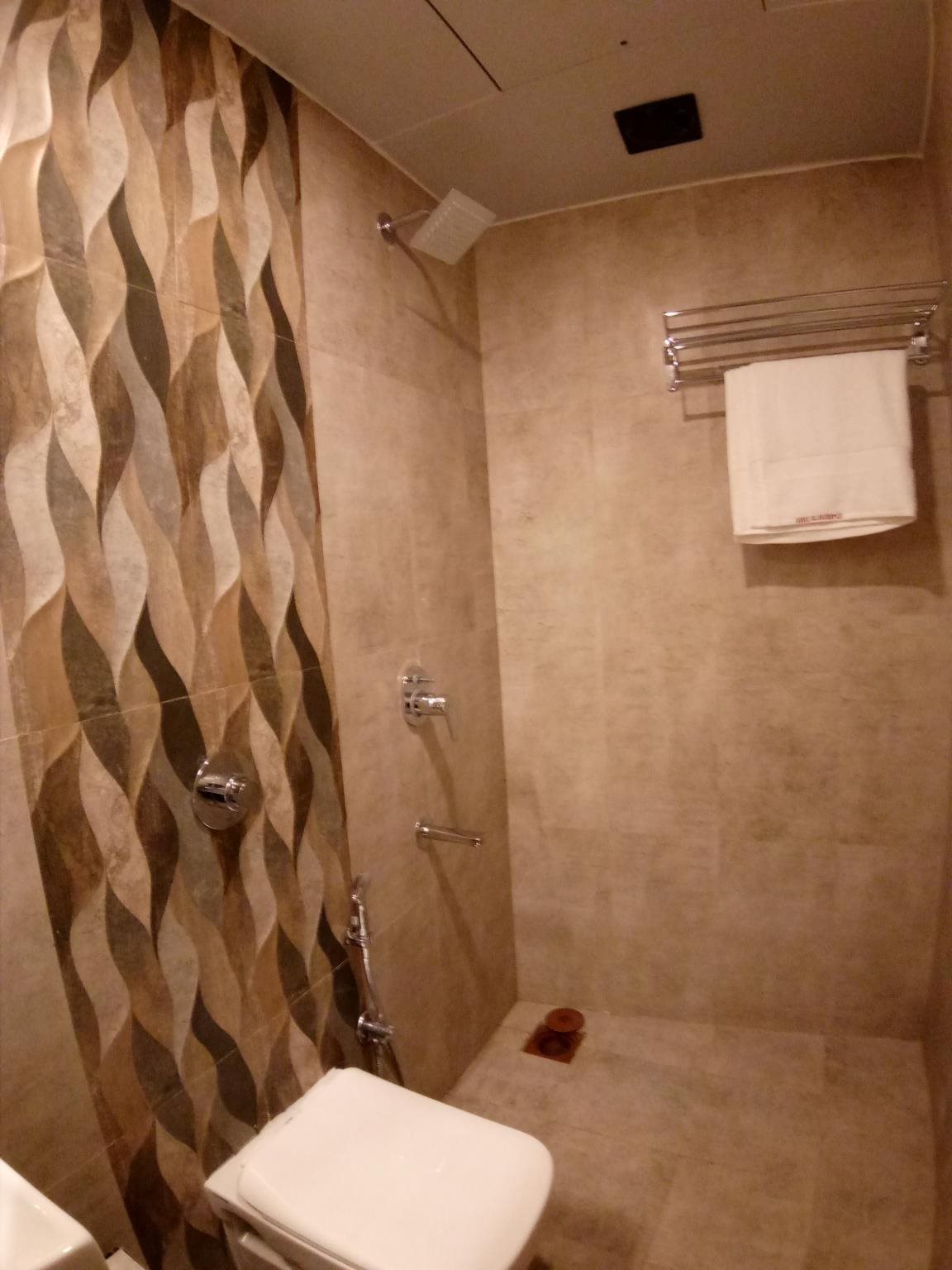 hotel emerald inn