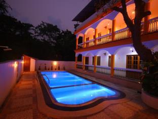 The Four Leaf Clover,Candolim Beach>>Candolim,3 star