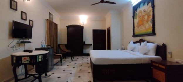 champaner heritage resort