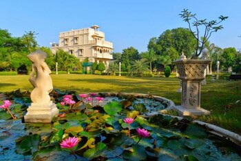 champaner heritage resort