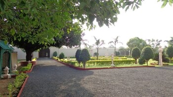 champaner heritage resort