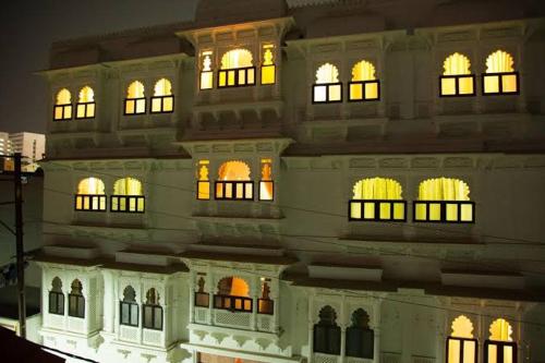 hotel nahargarh palace